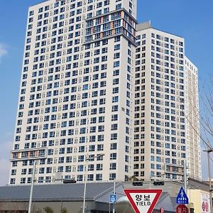 Gimcheon Gumi Ktx Yulgokdong Apartment Exterior photo