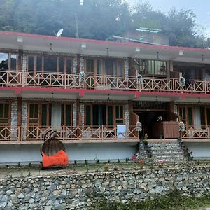 Rrr Resorts Tirthan Valley By Rrr Hotels & Resorts Banjar Exterior photo