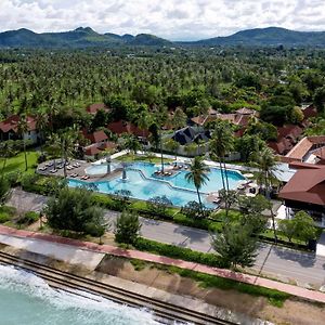 Wyndham Hua Hin Pranburi Resort & Villas Ban Pak Nam Pran Exterior photo