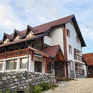 Pensiunea Tesoro Hotel Corbeni Exterior photo