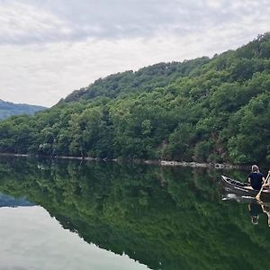 Lake House I // Alauzet Ecolodge + Nature Spa Castelnau-de-Mandailles Exterior photo