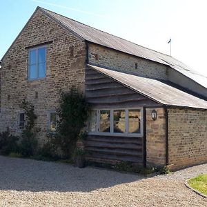 The Byre North End Farm Bed & Breakfast Ashton Keynes Exterior photo