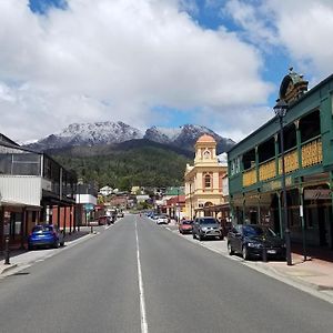 Hunters Hotel Queenstown Exterior photo