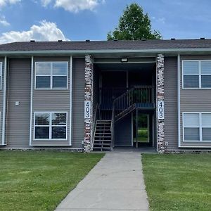 The Irene - 2 Bedroom Apt In Quilt Town, Usa Hamilton Exterior photo