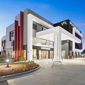 Mercure Pakenham Hotel Exterior photo