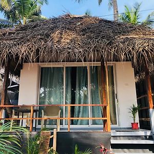 Agonda Beach Chalets Exterior photo