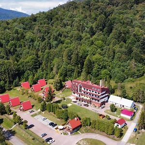 Perelka Bieszczady Hotel Cisna Exterior photo