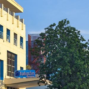 Tulipan Hotel Havana Exterior photo