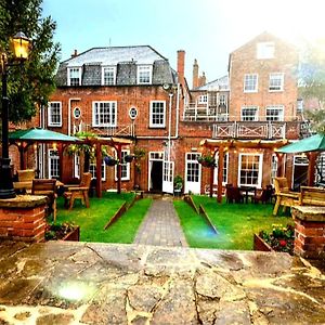 The Chequers Hotel Newbury  Exterior photo