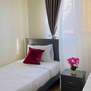 Cozy Apartment Within Acacia Mall Area Limits, Unlimited Wifi, Netflix, Free Parking Kampala Exterior photo