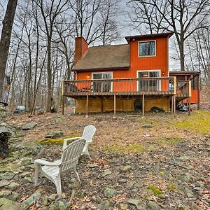 Cozy Bushkill Cabin With Deck Near Shawnee Mountain! Villa Exterior photo