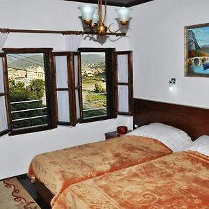 Hava Baci Apartment Berat Exterior photo