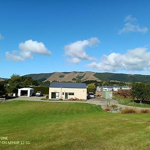 Flying Plate Saloon Apartment Waimate Exterior photo