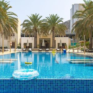 Sheraton Oman Hotel Muscat Exterior photo