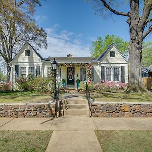 The Pink Azalea - Tyler Home With Yard And Patio! Exterior photo