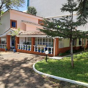 Pallicos Hotel Nairobi Exterior photo