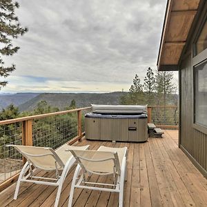 Homey Colfax Getaway With Private Hot Tub! Exterior photo