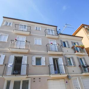 1 Bedroom Stunning Apartment In Porto San Giorgio Exterior photo