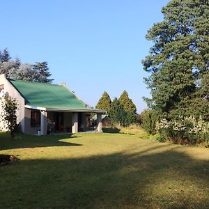 Wild Hare Cottages Lions River Exterior photo