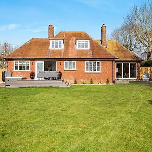 Longridge Villa Peldon Exterior photo