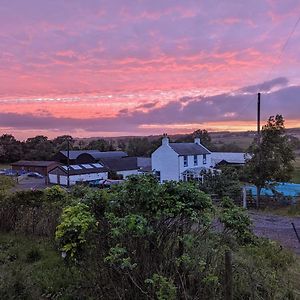 Glen Roe - 3 Bed Lodge On Friendly Farm Stay With Private Hot Tub New Cumnock Exterior photo