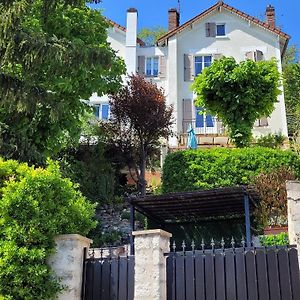 Le Panoramique Bed & Breakfast Auvers-sur-Oise Exterior photo