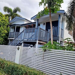 Homestay At Julie'S Cairns Exterior photo