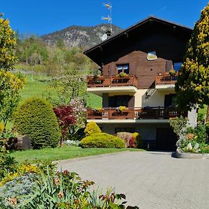 Casa Margherita Chambres D'Hotes & Spa Challand-Saint-Anselme Exterior photo