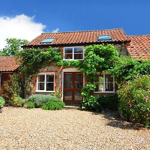 Church Barn Cottage Saxlingham Exterior photo