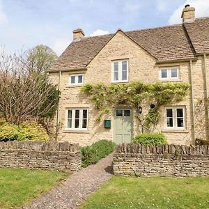 3 Painters Field Villa Cirencester Exterior photo