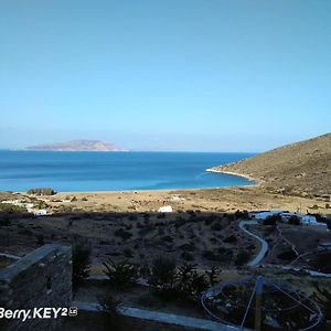 Cyclades, Villa Surplombant La Mer Chora  Exterior photo