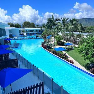 Pool Resort Port Douglas Exterior photo