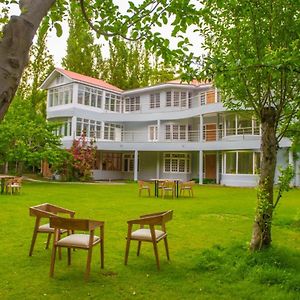 Hotel Reego Skardu Exterior photo