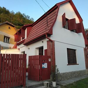 Szonyi Uti Vendeghaz Hotel Zebegeny Exterior photo