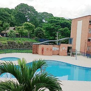 Apartamento Amoblado En Ibague Apartment Exterior photo