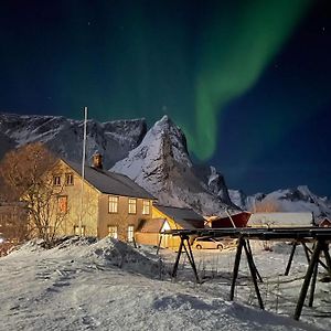 Det Gamle Hotellet Guesthouse Reine Exterior photo