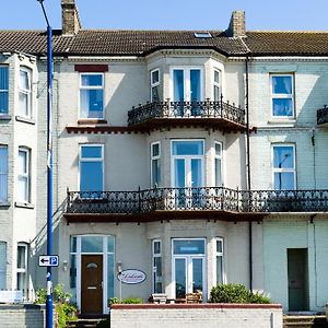 The Lakeside Hotel Redcar Exterior photo