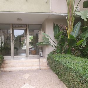 Belle Chambre Confortable Bed & Breakfast Netanya Exterior photo