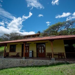 Vilcabamba Casa / Granja Vilcabamba House / Farm Villa Loja Exterior photo