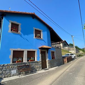 Acogedora Casa En Onis - Cangas De Onis Avin Exterior photo
