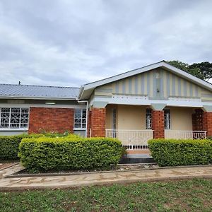 Harukooto Suites Fort Portal Exterior photo