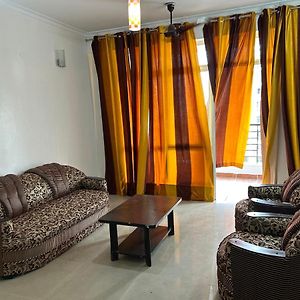 Humble Abode New Gurgaon Apartment Exterior photo