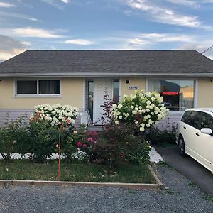 Shady Willow Guest House -For Tourist & Travellers Only, Private Small Compact Rooms With Separate Entrance Chilliwack Exterior photo