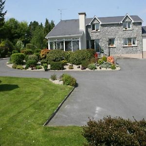 Carrown Tober House Hotel Oughterard Exterior photo