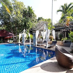 Capital O 464 At Nata Chiangmai Chic Jungle Hotel Mae Rim Exterior photo