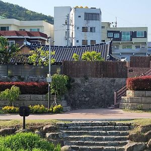 Hanok Villa Okcheon Landscape Suncheon Exterior photo