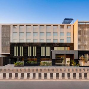 Lemon Tree Hotel Agra Shikohabad Exterior photo