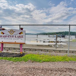 Stylish Harveys Lake Apt - Steps To The Water! Apartment Exterior photo