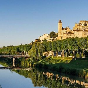 Le Petit Bond : Gite A La Campagne Pres D'Auch Apartment Lussan  Exterior photo