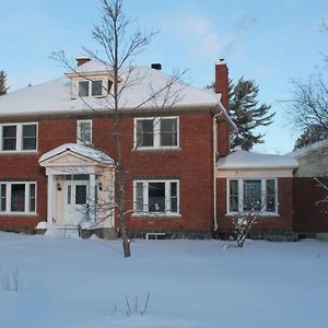 Maison Sherman'S House Bed & Breakfast Scotstown Exterior photo